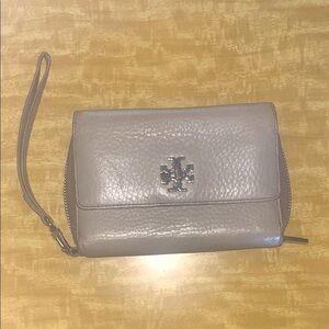 Tory Burch Tan Leather with silver tone hardware Wristlet / preowned